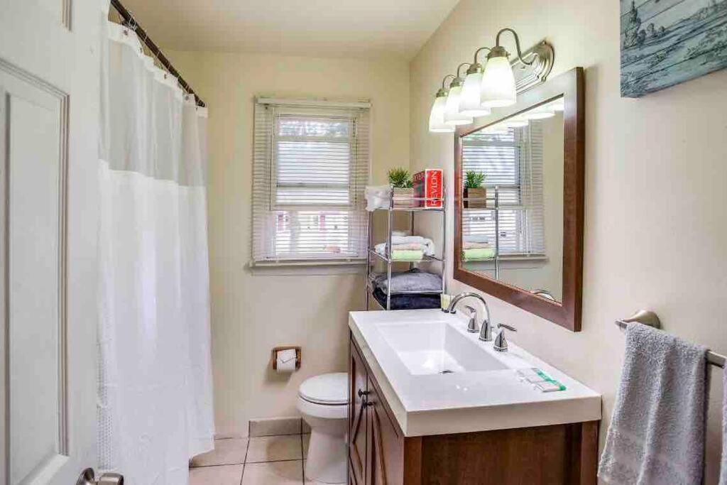 {Hot Tub In Ranch} Mins To Airport/Uofr/Strng/Dwtn Villa Rochester Ngoại thất bức ảnh
