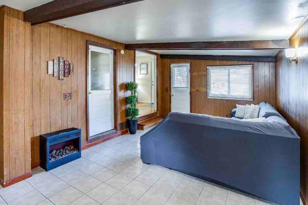{Hot Tub In Ranch} Mins To Airport/Uofr/Strng/Dwtn Villa Rochester Ngoại thất bức ảnh